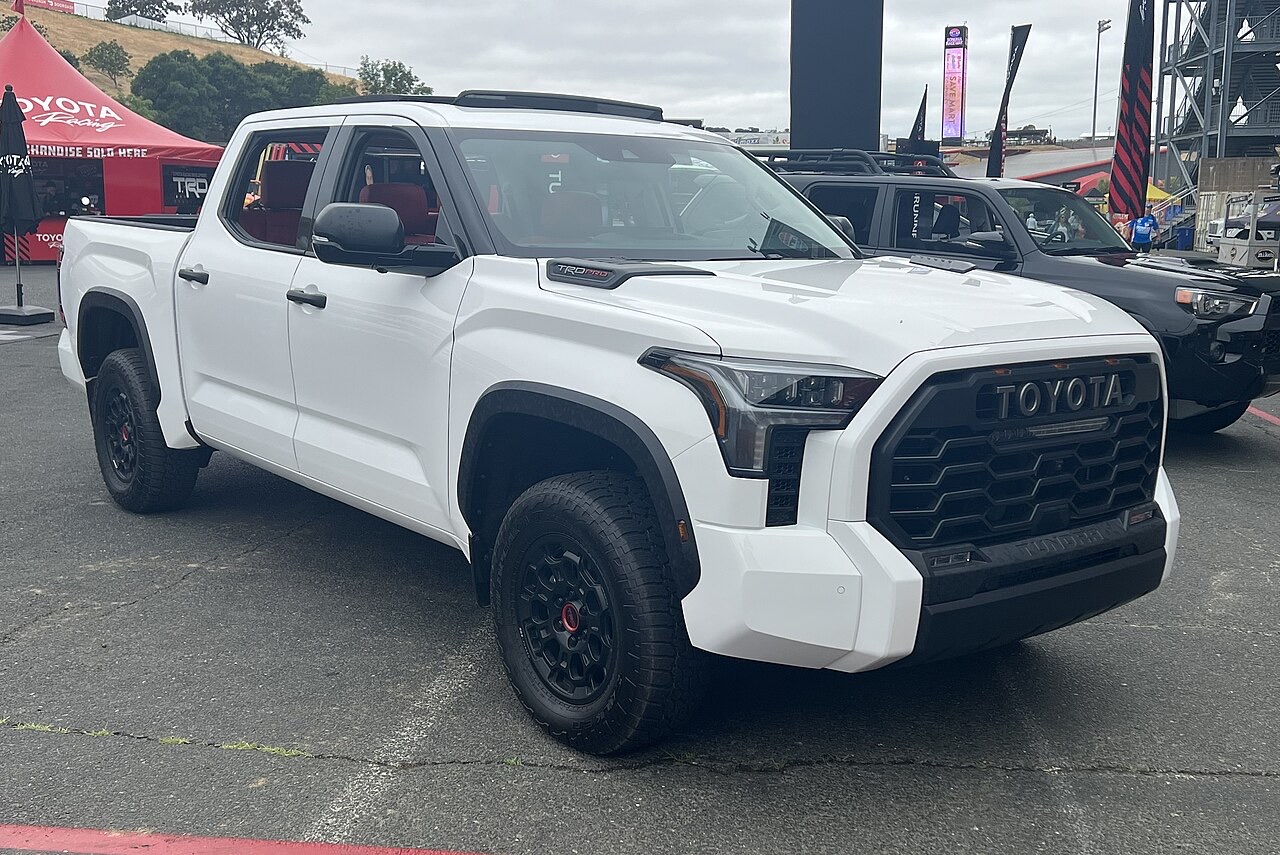 Toyota Tundra 2023 года для заказа из ОАЭ